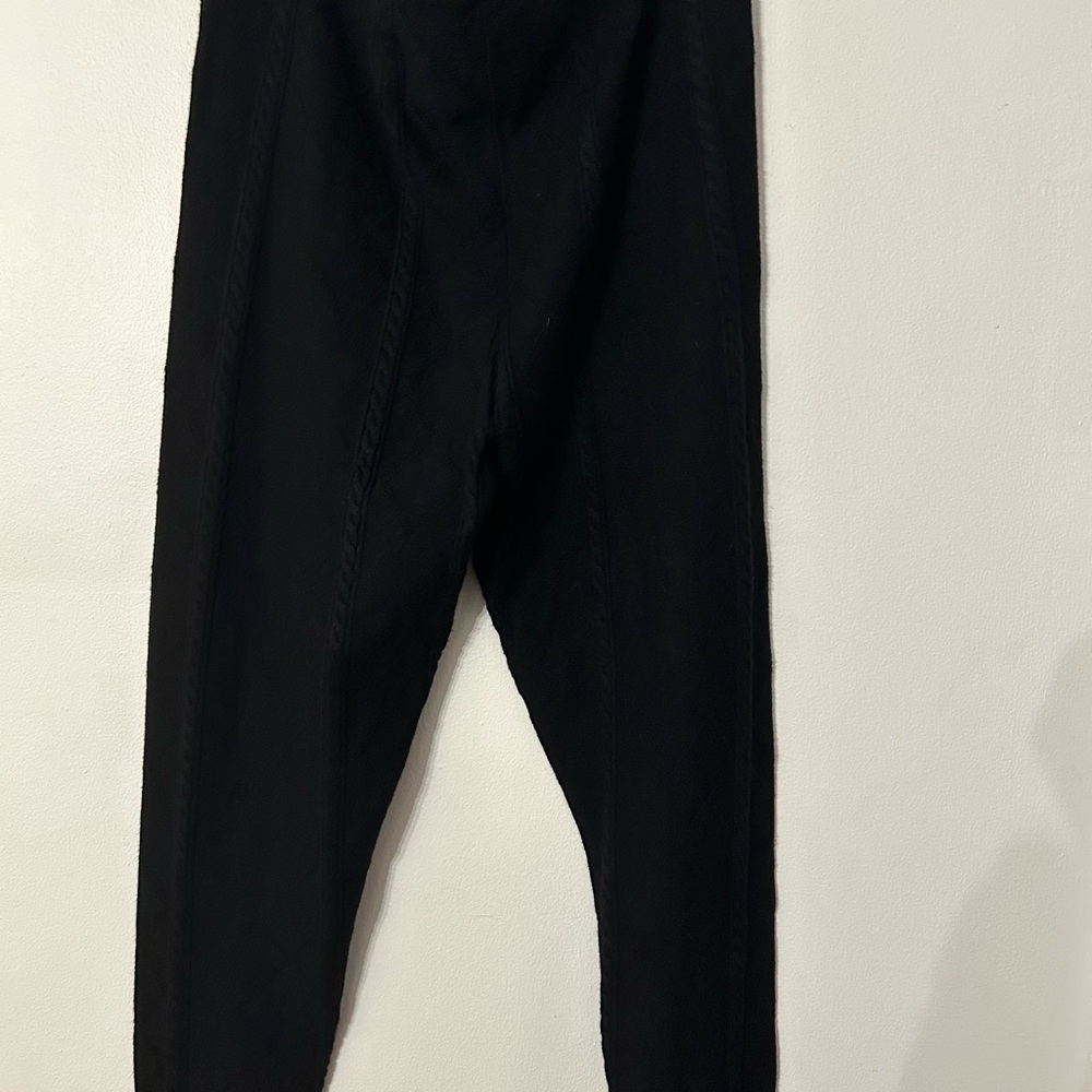 Torrid cable knit leggings - Picture 3 of 4